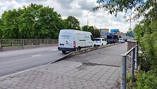 J.Basanavičiaus tiltas per Smilgos upę &ndash; viena svarbiausių Kėdainių arterijų, kuria kasdien važiuoja ir greitoji medicinos pagalba, ir ugniagesiai