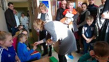 Labdaros ir paramos fondas &bdquo;Mažoji &scaron;irdelė&ldquo; mamos aplankė vaikus ir jų tėvelius Santari&scaron;kių klinikose