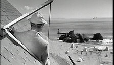Kadras i&scaron; Jacques Tati filmo Pono Julo atostogos