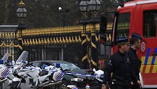 Sudaužytas automobilis, kuris rėžėsi Briuselyje esančius karali&scaron;kuosius rūmus