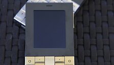 18 karatų aukso telefonas