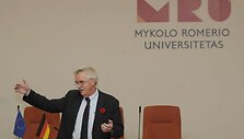 Vokietijos ambasadorius skaito paskaitą studentams
