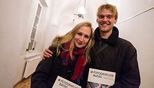Dvyliktojo tarptautinio fotožurnalistikos festivalio &bdquo;Vilniaus fotografijos ratas" nugalėtojai Mikkelis H&oslash;rlyckas ir Sandra Hoyn.