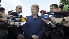 Lietuvos prezidentė Dalia Grybauskaitė atvyko į ligoninę Charkove.