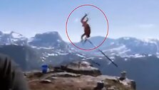 Norvegas nukrito nuo 1,2 km. auk&scaron;čio uolos