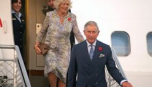 Princas Charlesas ir jo žmona Camilla atvyko į Papua Naująją Gvinėją