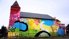 Bažnyčią Va&scaron;ingtone talentingas grafitininkas i&scaron;margino įvairiausiomis vaivoryk&scaron;tės splavomis