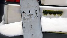 Supirkimo įmonė automobilio savininkui privalo i&scaron;duoti netinkamos naudoti eisme transporto priemonės sunaikinimo pažymėjimą. Be &scaron;io dokumento &bdquo;Regitroje&ldquo; transporto priemonė negalės būti i&scaron;registruota.