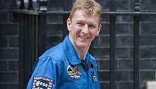Buvęs Didžiosios Britanijos karinio sraigtasparnio pilotas Timas Peake'as