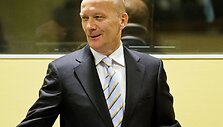 Jadranko Prličius buvo 1992-1995 metų etninį konfliktą pietų Bosnijoje atsiradusios Kroatų Herceg Bosnos Respublikos, kurios nepripažino tarptautinė bendruomenė, premjeras.