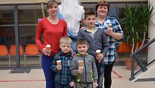 &bdquo;Neptūno dieną&ldquo; daugiavaikės &scaron;eimos nuotaikingai pramogavo Varėnos baseine