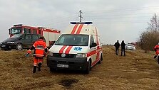 Taučiūnų kaime į tvenkinį įlūžo du žmonės