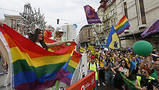 Kijeve keli tūkstančiai žmonių dalyvavo LGBT eitynėse