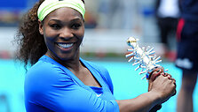 Serena Williams laimėjo penktą turnyrą ant grunto karjeroje