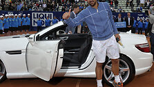 Janko Tipsarevičius dovanų gavo Mercedes Benz SLK 350 automobilį