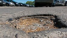 Vilniaus gatvės &scaron;iais metais nebus geresnės.