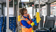 Vilniuje dezinfekuojamas autobusas