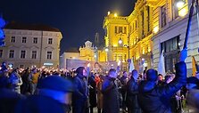 Eitynės su deglais prasideda
