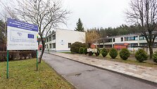 Vaikų ir jaunimo pensione Lak&scaron;tingalų gatvėje