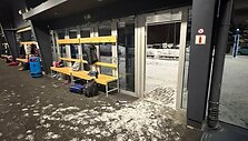 Persirengimo vieta koridoriuje Vilniaus pramogų arenoje