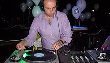 KTU radijas &bdquo;Gaudeamus&ldquo; peržengė universiteto ribas &ndash; jo klausosi ir laidas jam kuria ne tik lietuviai, bet ir užsieniečiai.