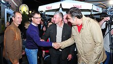 Pasveikinti sirgalių atvyko ir Gruzijos prezidentas Michailas Saaka&scaron;vilis (kairėje)