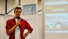 &bdquo;Pasaulis ki&scaron;enėje&ldquo; redaktorius Mykolas Vadi&scaron;is parodoje pristatė kelionių istorijų rubriką ir keliones į Keniją