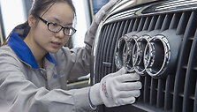 &bdquo;Audi&ldquo; automobilis surinkimo fabrike Kinijoje