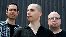 &bdquo;Asafo Sirkio trio" i&scaron; Londono