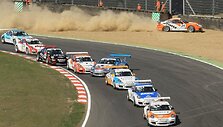 &bdquo;Porsche Carrera Cup GB&ldquo; 2012 &ndash; pirmas etapas &bdquo;Brands Hatch&ldquo; trasoje