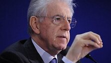 Italijos premjeras Mario Monti tikisi i&scaron;gelbėti Italiją nuo finansinio kracho.