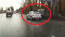 Скриншот видео.