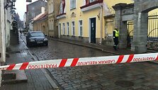 Рядом с посольством Литвы в Таллине, возможно, заложена бомба. Людей эвакуируют