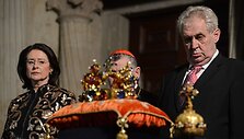 Видео: Президента Чехии споили русские?