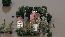 Прага под водой: число жертв наводнения в Европе достигло 10 человек