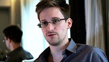 США обвинили Сноудена в шпионаже