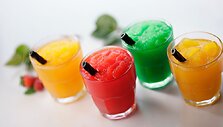 Pasimėgaukite granita &ndash; &scaron;altu desertu i&scaron; vaisių sulčių, vandens ir cukraus.