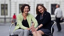 Aldona Vaičiulaitytė-DeBold ir Danutė Vaičiulaitytė-Nourse