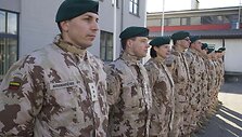 Į misiją Afganistane i&scaron;lydėta karių grupė 