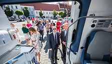 Naujų greitosios medicinos pagalbos automobilių perdavimas