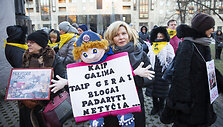 Pedagogų mitingas prie Seimo