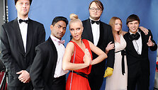 (i&scaron; kairės) Mindaugas Ponomariovas-Ozzy, Chanderis Shekharas-Džeronimas, Akvilina Ubartaitė, Karolina Kriukelytė-Sandrutė ir Mindaugas Čaplinskas-Mobis