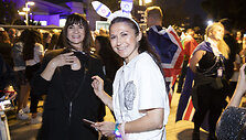Pirmasis &bdquo;Eurovizijos&ldquo; pusfinalis: susirinko tūkstantinė minia gerbėjų