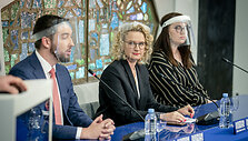 Vytautas Mitalas, Au&scaron;rinė Armonaitė, Evelina Dobrovolska