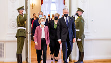 Ursula Von Der Leyen, Gitanas Nausėda