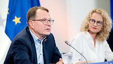 Dainius Žalimas, Au&scaron;rinė Armonaitė