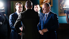Lukas Savickas, Saulius Skvernelis