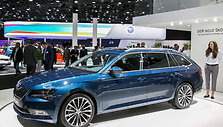 &bdquo;Skoda&ldquo; automobilių stendas Frankfurto automobilių parodoje