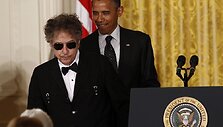 Bobas Dylanas (kairėje) ir Barackas Obama