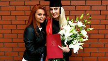 Kristina Ivanova (de&scaron;inėje) ir Gintarė Valaitytė